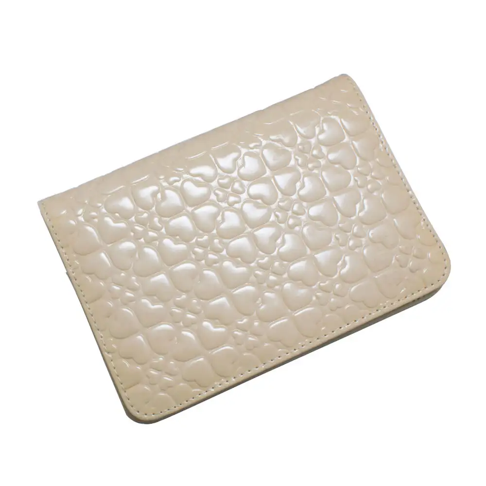 Portefeuille femme folli follie wa14p018si beige_2284. DIAYTAR COTE D'IVOIRE - L'Univers du Choix et de l'Authenticité. Explorez notre catalogue et découvrez des articles qui incarnent le patrimoine du Côte d'Ivoire et la modernité du monde.