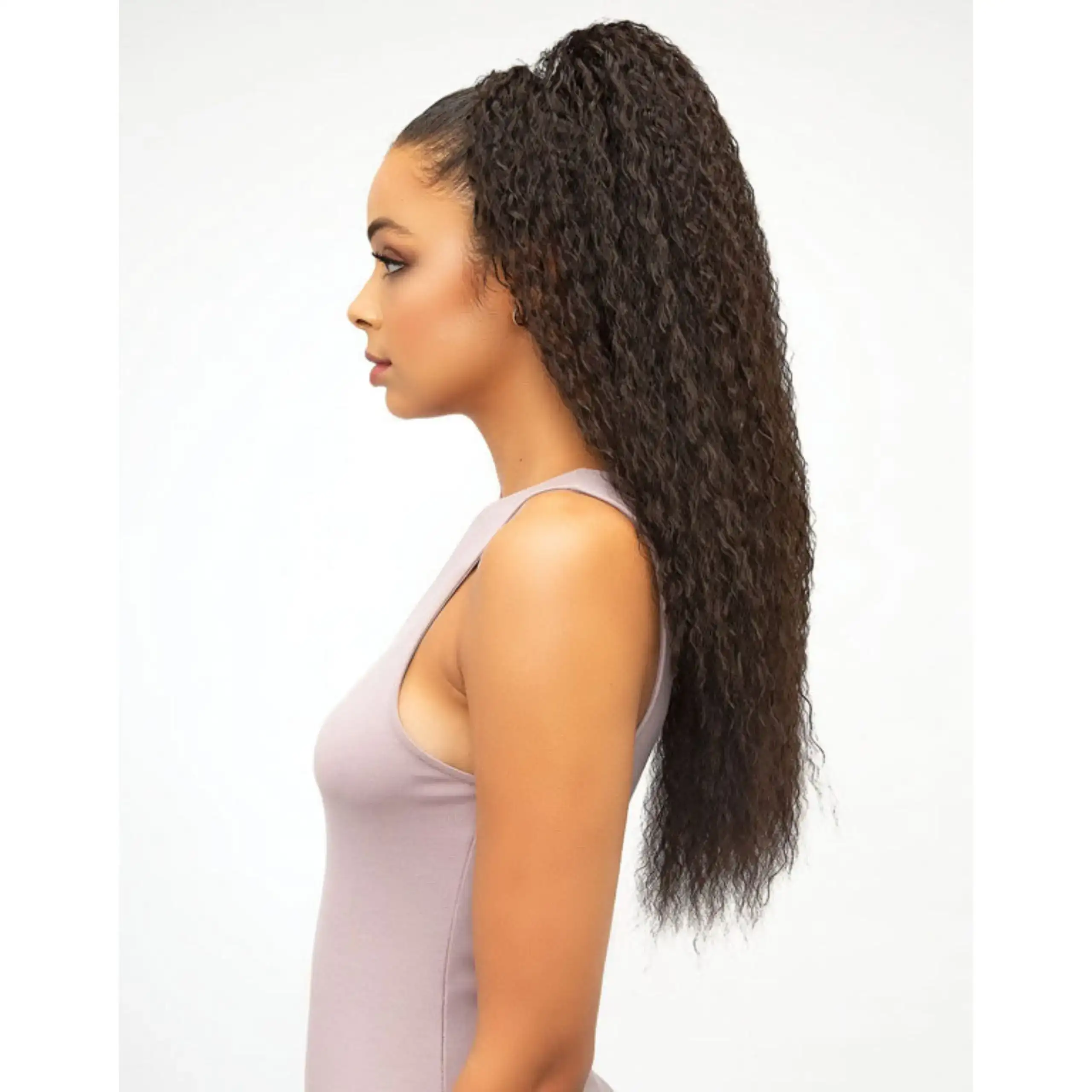 Janet postiche berry d s_3805. DIAYTAR COTE D'IVOIRE - L'Art de Vivre le Shopping Inspiré. Parcourez notre catalogue et choisissez des produits qui reflètent votre passion pour la beauté et l'authenticité.