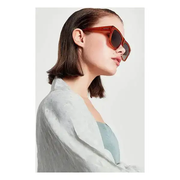 Lunettes de soleil unisexes doumu hawkers_5546. Découvrez DIAYTAR COTE D'IVOIRE - Votre Destination de Shopping Inspirée. Naviguez à travers nos offres variées et trouvez des articles qui reflètent votre personnalité et vos goûts.