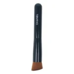 Make up brush les pinceaux chanel_4556. Bienvenue sur DIAYTAR COTE D'IVOIRE - Où Chaque Produit a son Histoire. Découvrez notre sélection unique et choisissez des articles qui racontent la richesse culturelle et artistique du Côte d'Ivoire.