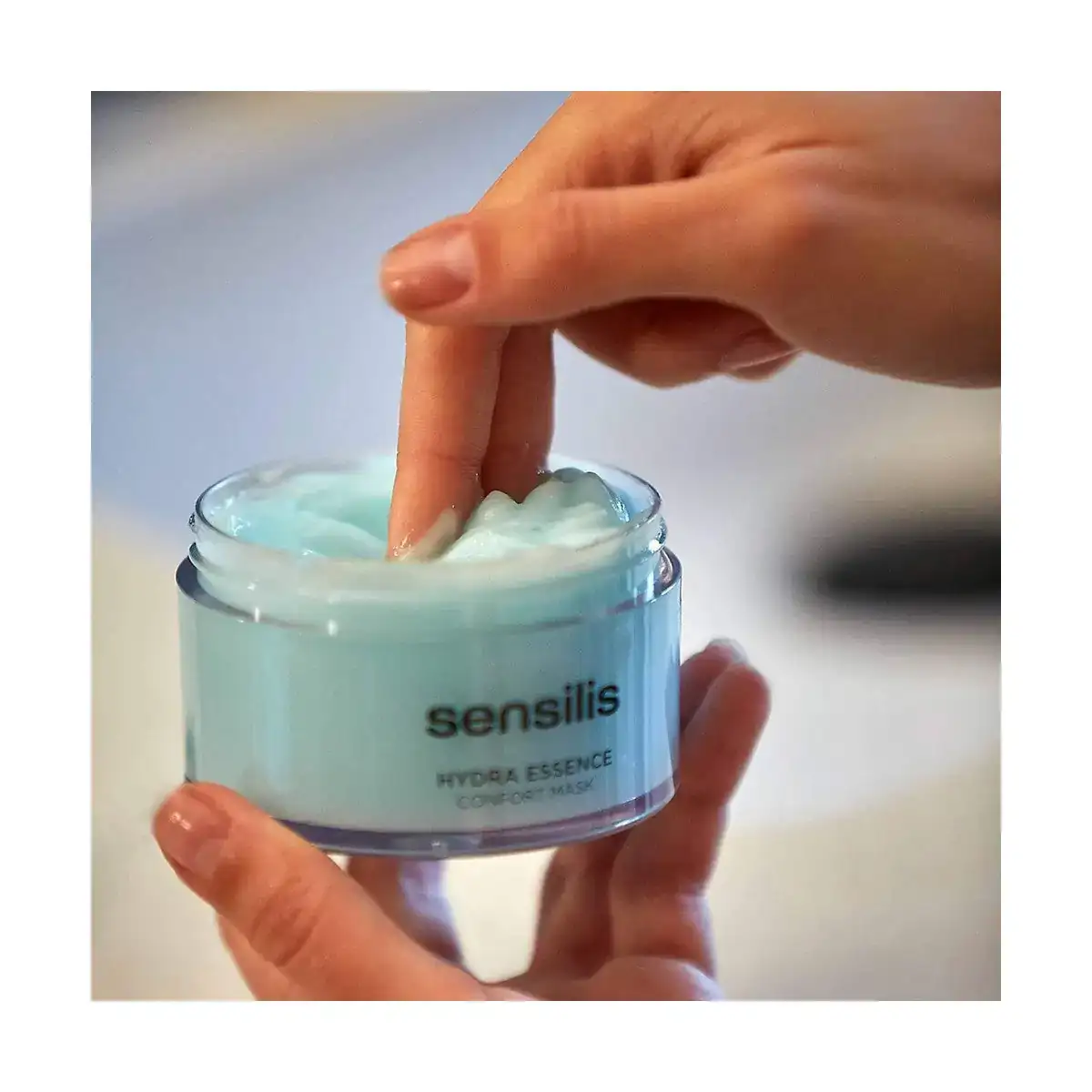 Masque facial hydratant sensilis hydra essence confort 150 ml_1782. Bienvenue sur DIAYTAR COTE D'IVOIRE - Votre Évasion Shopping Personnalisée. Parcourez notre collection unique et trouvez des articles qui reflètent votre style et votre individualité.