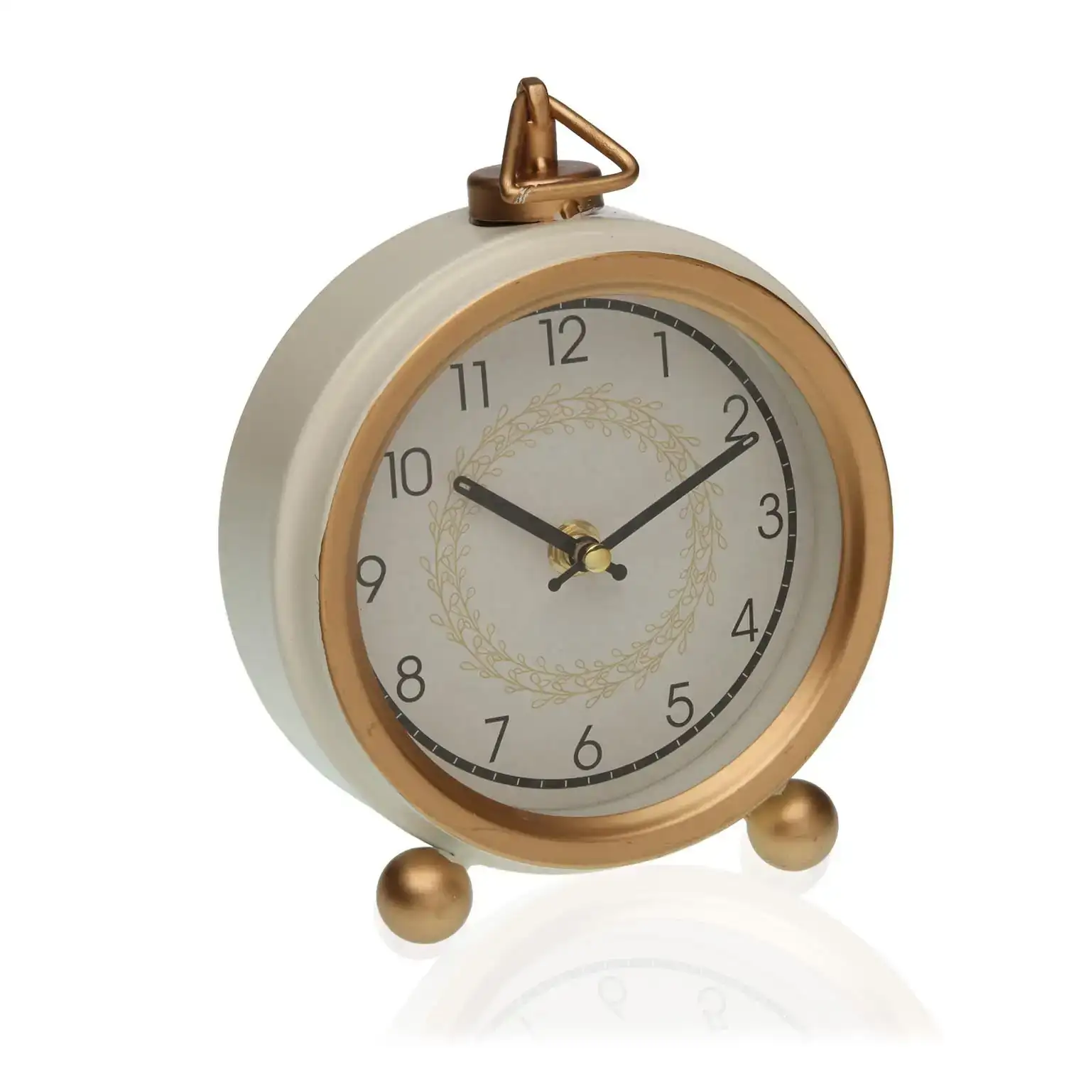Horloge de table versa metal blanc dore 19 x 16 x 55 cm_7429. DIAYTAR COTE D'IVOIRE - Là où Choisir est une Célébration de l'Artisanat. Explorez notre gamme variée et choisissez des produits qui incarnent la tradition et le talent des artisans du Côte d'Ivoire.