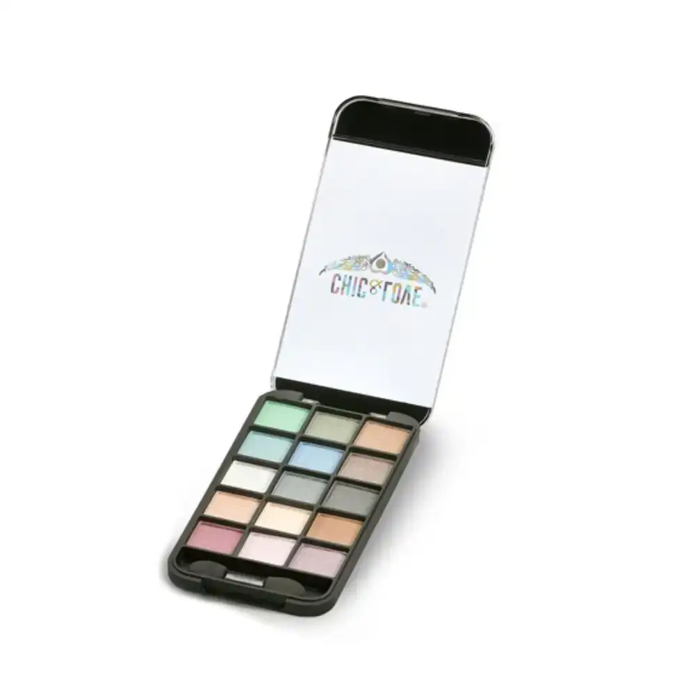 Palette dombres a paupieres chic et love_1156. DIAYTAR COTE D'IVOIRE - Là où Chaque Produit est une Trouvaille Unique. Découvrez notre boutique en ligne et trouvez des articles qui vous distinguent par leur originalité.