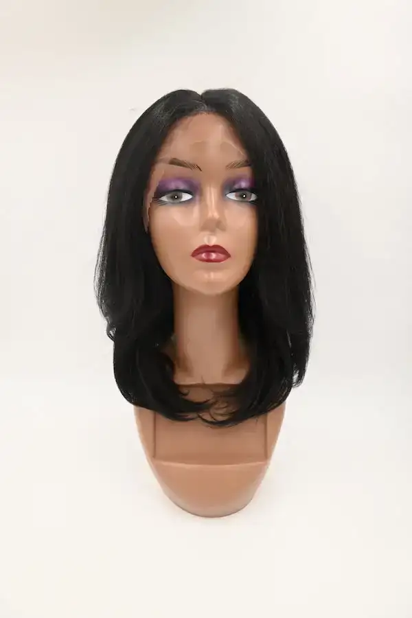 Perruque bob lace frontale synthetique yaki kinky straight_8716. DIAYTAR COTE D'IVOIRE - Là où Choisir est un Acte d'Amour pour la Culture Côte d'Ivoireaise. Explorez notre gamme et choisissez des produits qui célèbrent la richesse de notre patrimoine.