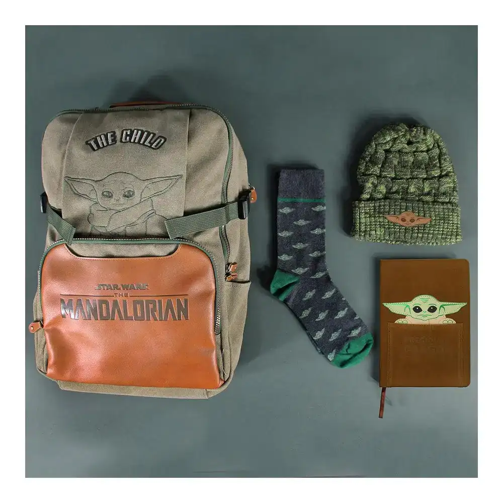 Sac a dos decontracte the mandalorian green 30 x 43 x 14 cm_1524. DIAYTAR COTE D'IVOIRE - Votre Marché Virtuel au Côte d'Ivoire. Parcourez notre boutique en ligne pour trouver des trésors cachés, des articles indispensables du quotidien aux joyaux artistiques.