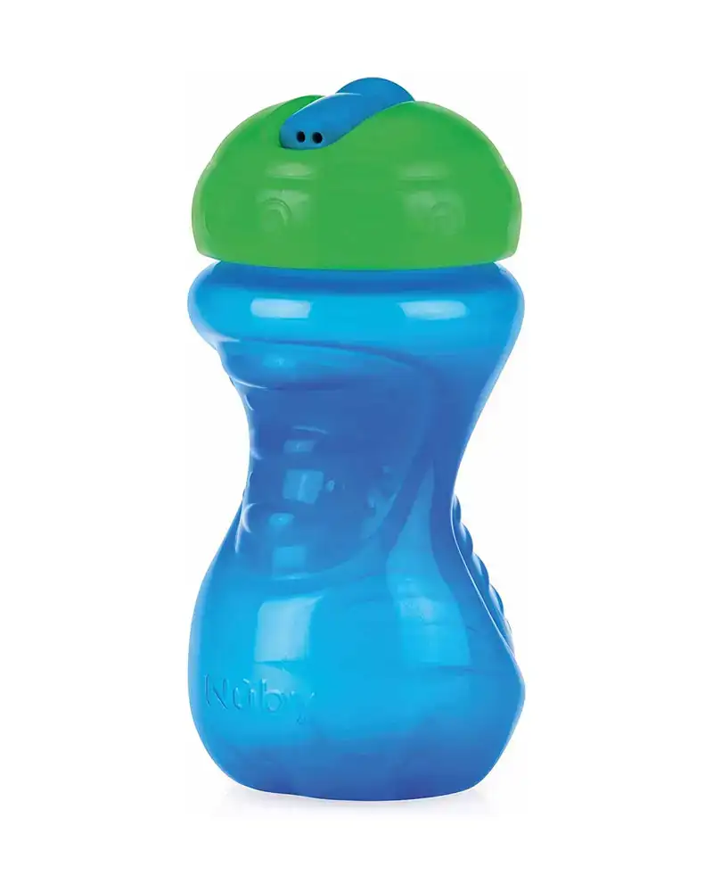 Gourde nuby flip it a bec dur debit libre 300ml 9m bleu_4455. Bienvenue chez DIAYTAR COTE D'IVOIRE - Où Chaque Achat Fait une Différence. Découvrez notre gamme de produits qui reflètent l'engagement envers la qualité et le respect de l'environnement.