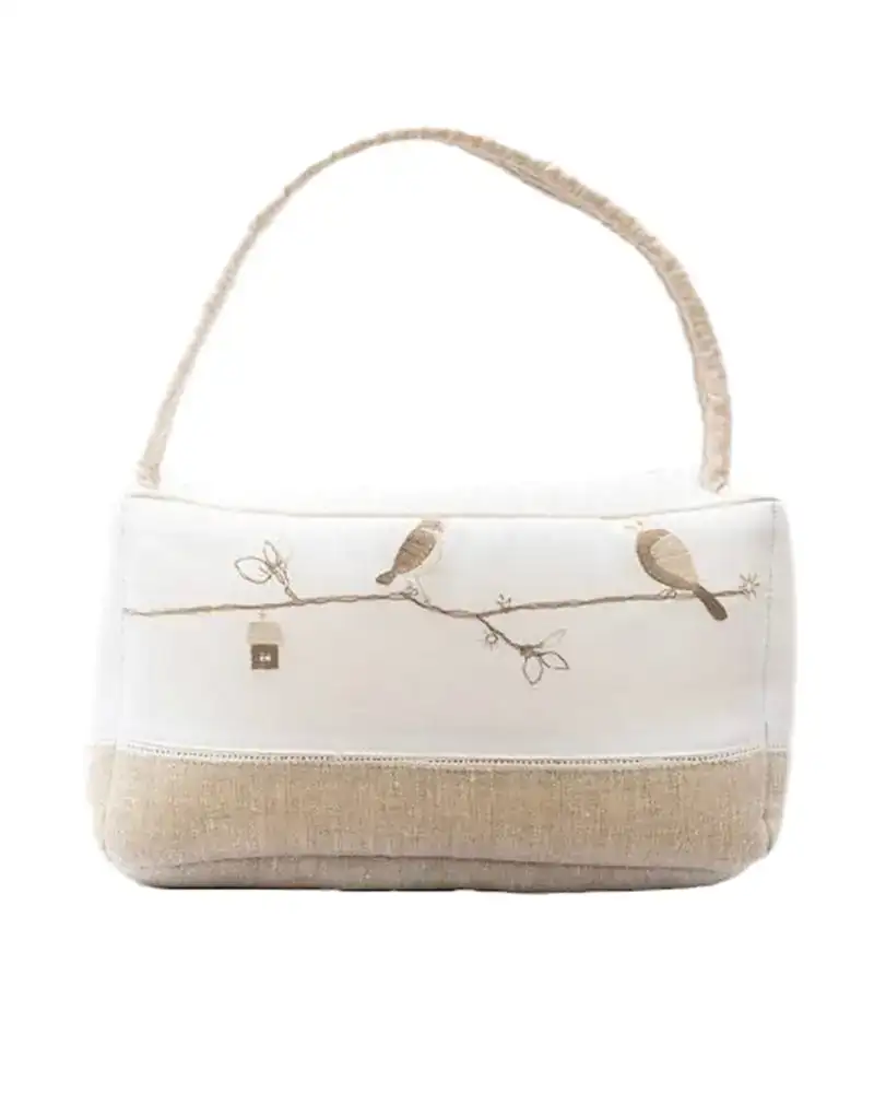 Panier de toilette bebe oiseau sur la branche cocon papillon_5700. Bienvenue sur DIAYTAR COTE D'IVOIRE - Là où le Shopping Devient une Aventure. Explorez notre catalogue et dénichez des trésors qui élargiront votre horizon shopping.