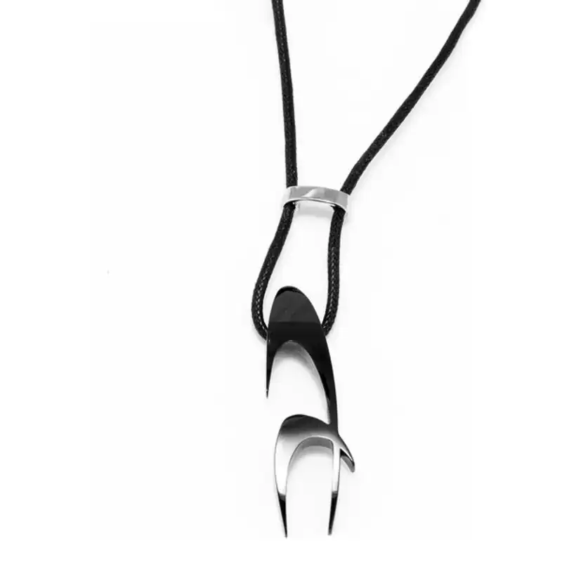 Pendentif unisexe chronotech 1810080505 45 cm_1530. Entrez dans l'Univers de DIAYTAR COTE D'IVOIRE - Où l'Élégance et la Variété se Rencontrent. Parcourez notre catalogue pour dénicher des articles qui ajoutent une touche d'élégance à votre vie.
