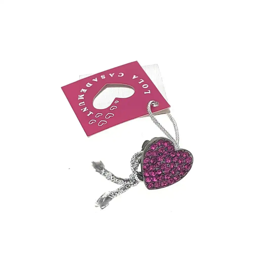 Pin lola casademunt coeur rose 3 pcs_8675. DIAYTAR COTE D'IVOIRE - Où Choisir Devient une Expérience Personnalisée. Explorez notre boutique en ligne pour découvrir des produits qui s'adaptent à votre style et à votre essence.