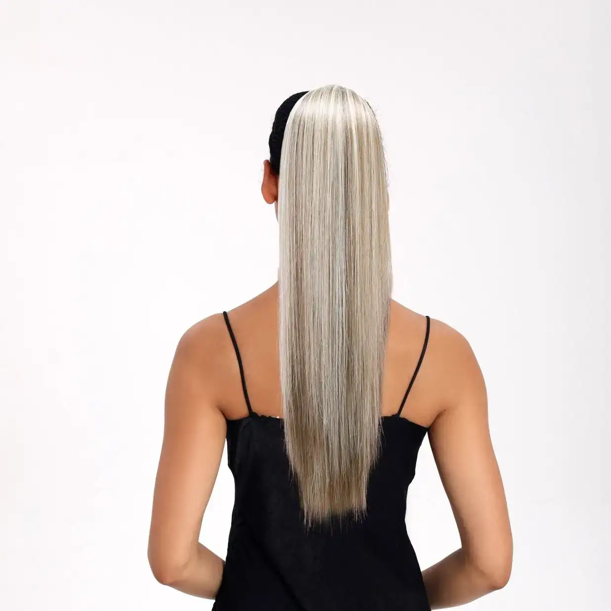 Sleek postiche 101 swing ez pony_5054. DIAYTAR COTE D'IVOIRE - L'Art de Magasiner sans Frontières. Parcourez notre vaste sélection d'articles et trouvez tout ce dont vous avez besoin, du chic à l'authentique, du moderne au traditionnel.