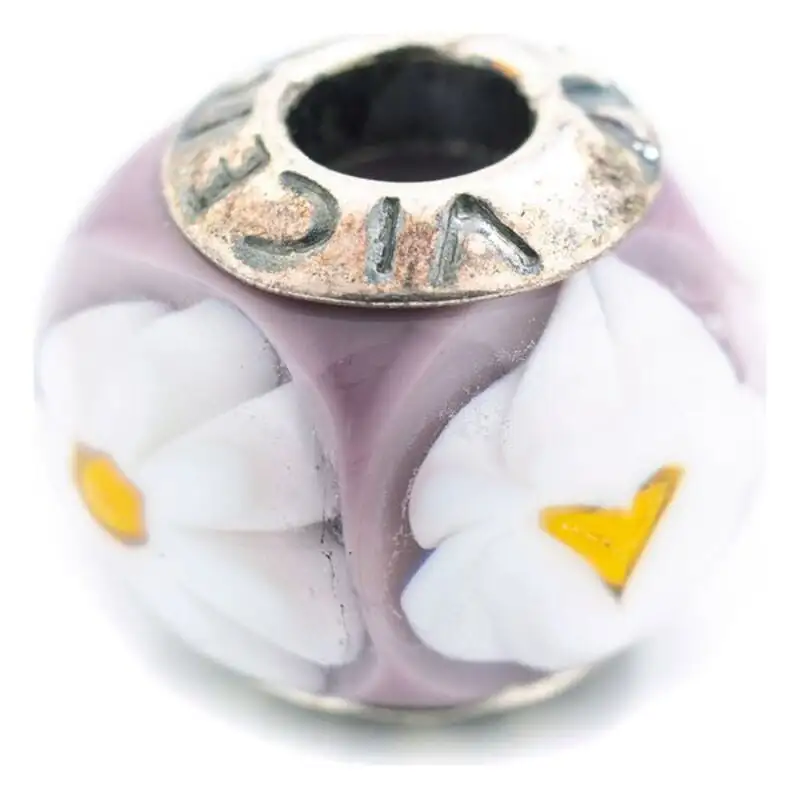 Perles dames viceroy vmb0040 27 blanc violet 1 cm_1343. DIAYTAR COTE D'IVOIRE - Là où l'Élégance Devient un Mode de Vie. Naviguez à travers notre gamme et choisissez des produits qui apportent une touche raffinée à votre quotidien.