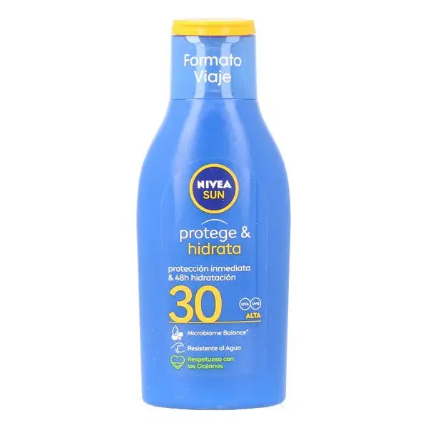 Lait solaire sun protege et hidrata nivea 30 100 ml_1428. Bienvenue chez DIAYTAR COTE D'IVOIRE - Où Chaque Objet a sa Propre Histoire. Découvrez notre sélection soigneusement choisie et choisissez des produits qui racontent le patrimoine sénégalais.