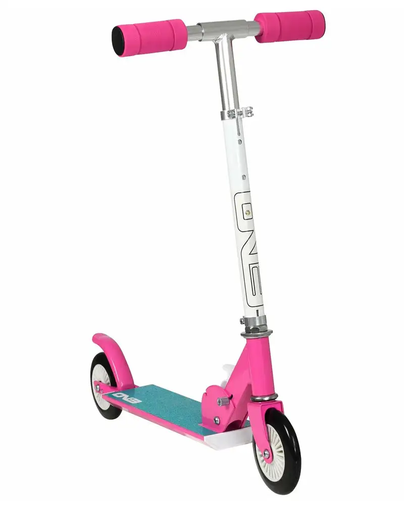 Trottinette globber 2 roues evo inline scooter 5ans rose_9318. Bienvenue chez DIAYTAR COTE D'IVOIRE - Où Choisir est un Voyage. Plongez dans notre plateforme en ligne pour trouver des produits qui ajoutent de la couleur et de la texture à votre quotidien.