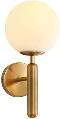 Huaqiangwang luminaire boule de verre applique murale moderne en laiton antique dorée du milieu. Exprimez votre style sans dépenser une fortune avec DIAYTAR COTE D'IVOIRE . Découvrez notre collection de vêtements tendance à prix discount, des dernières innovations de la mode aux classiques intemporels. Soyez à la mode sans vous ruiner, seulement avec DIAYTAR COTE D'IVOIRE .