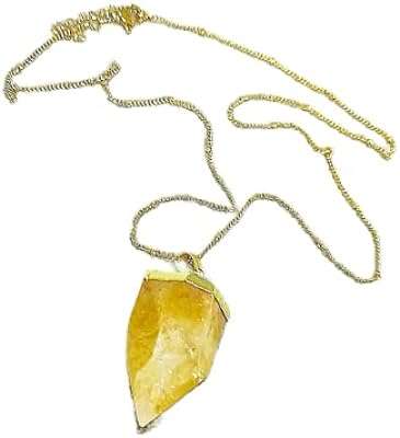 Collier pendentif chaîne à pointes de citrine en cristal brut. Cherchez-vous à économiser tout en achetant des produits de qualité ? DIAYTAR COTE D'IVOIRE  est là pour vous. Notre boutique en ligne généraliste offre une sélection variée de produits discount, allant des équipements pour la maison à l'informatique, en passant par l'électroménager et la mode. Ne payez pas plus cher ailleurs, explorez DIAYTAR COTE D'IVOIRE  pour des bonnes affaires garanties.