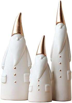 Figurine de gnome de noël statue de père ornement saisonnier décoration collection sculpture. Besoin d'un produit de haute technologie sans vous ruiner ? DIAYTAR COTE D'IVOIRE  est le spécialiste des gadgets et accessoires tech à prix cassés. Des enceintes bluetooth aux montres connectées, en passant par les écouteurs sans fil, nous mettons à votre disposition une sélection de produits innovants qui vous faciliteront la vie à petit prix. Vivez la technologie sans compromettre votre budget !