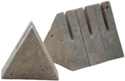 Crafts porte cartes en forme de triangle en marbre | détenteurs. DIAYTAR COTE D'IVOIRE, votre destination en ligne pour des achats malins à petits prix ! Parcourez notre vaste catalogue qui regorge de produits discount, des essentiels de la maison aux appareils électroménagers, en passant par les dernières tendances de la mode et les gadgets high-tech.