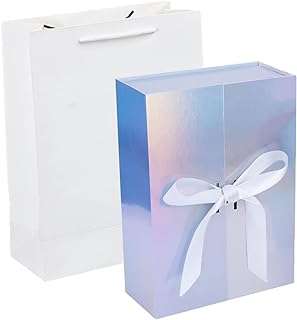 Coffret cadeau magnétique de luxe argenté laser avec couvercle et rubans. Achetez intelligemment chez DIAYTAR COTE D'IVOIRE  et profitez de notre vaste sélection de produits discount. De la décoration pour votre maison aux ustensiles de cuisine en passant par les appareils électroménagers, notre boutique en ligne généraliste vous offre la possibilité de faire des économies tout en vous procurant des produits de qualité.