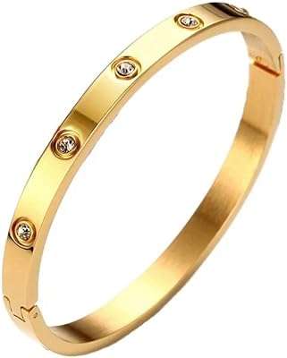 The white shop love friendship bracelet avec pierres de zircone cubiques. DIAYTAR COTE D'IVOIRE, votre solution discount en ligne pour une large gamme de produits. Trouvez tout ce dont vous avez besoin, de la maison à l'électroménager, de l'informatique à la mode et aux gadgets, à des prix imbattables. Naviguez, achetez et économisez avec notre boutique en ligne conviviale et bénéficiez d'une livraison rapide et fiable.