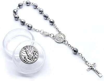 Coffret bracelet chapelet 12 pièces pour première communion confirmation et baptême. DIAYTAR COTE D'IVOIRE : la référence en matière d'achats discount en ligne ! Découvrez notre large sélection de produits à des prix imbattables, de la maison à l'électroménager, en passant par l'informatique et la mode. Grâce à nos offres exclusives, faites-vous plaisir sans vous ruiner et profitez d'une qualité inégalée !