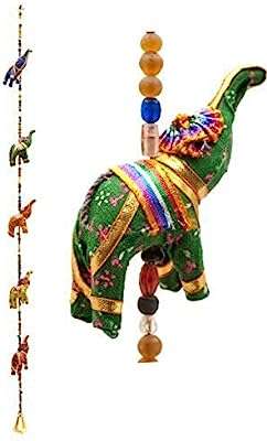 Cintre de porte traditionnel indien à cinq éléphants tenture murale suspension. DIAYTAR COTE D'IVOIRE  - Votre solution en ligne pour des achats discount sans compromis. Plongez dans notre univers où vous trouverez tout ce dont vous avez besoin, de l'électroménager aux articles tendance en passant par les produits informatiques. Faites des économies sans sacrifier la qualité chez nous !