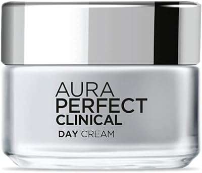 Crème hydratante blanchissante pour peaux mixtes de l'oréal 50 ml. Découvrez DIAYTAR COTE D'IVOIRE, votre partenaire en ligne pour des achats malins et économiques. Parcourez notre sélection discount de produits pour la maison, l'électroménager, l'informatique, la mode et les gadgets et trouvez les meilleures offres du marché. Profitez de la qualité à prix réduit dès aujourd'hui, grâce à notre boutique en ligne pratique et facile à utiliser.