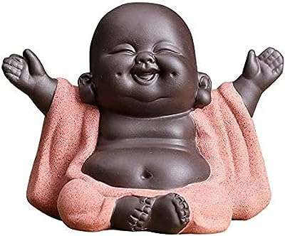 Petite figurine mignonne de bouddha riant décoration d'intérieur mini moine. Préparez-vous à économiser gros avec DIAYTAR COTE D'IVOIRE  ! Notre boutique en ligne généraliste propose une large sélection de produits discount, des indispensables de la maison aux appareils électroménagers dernier cri, en passant par l'informatique et les articles de mode tendance. Ne manquez pas nos offres exceptionnelles !
