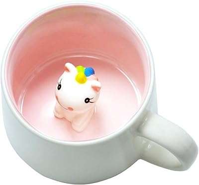 Tasse en céramique de licorne unique peinte à la main avec un animal. Cherchez-vous des produits de qualité à des prix abordables ? Ne cherchez plus ! DIAYTAR COTE D'IVOIRE  propose une sélection diversifiée de produits discount allant des articles ménagers aux produits high-tech, le tout à des prix défiant toute concurrence. N'attendez plus pour faire votre shopping malin.