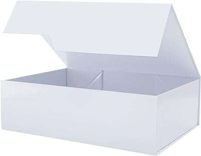 Coffret cadeau blanc par urbantine 13" x 9" 4" coffret magnétique. Bienvenue chez DIAYTAR COTE D'IVOIRE, votre destination ultime pour des articles de qualité à prix cassés ! Explorez notre boutique en ligne regorgeant de produits discount, de la décoration d'intérieur aux appareils électroménagers en passant par l'informatique, la mode branchée et les gadgets innovants.