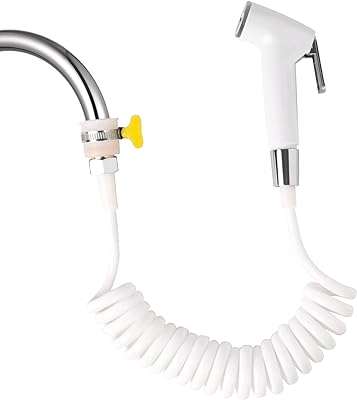 Shattaf de voyage portable avec 2 options de connecteur pour s'adapter aux robinets et tubes. Ne payez pas le prix fort lorsque vous pouvez obtenir des produits discount de qualité chez DIAYTAR COTE D'IVOIRE  ! Notre boutique en ligne généraliste regorge d'offres incroyables pour la maison, l'électroménager, l'informatique et la mode. Faites des économies dès maintenant et découvrez notre sélection à prix réduits.