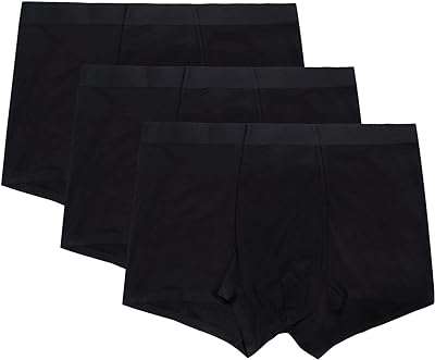 Maillots pour hommes (paquet de 3). Achetez intelligemment chez DIAYTAR COTE D'IVOIRE  et profitez de notre vaste sélection de produits discount. De la décoration pour votre maison aux ustensiles de cuisine en passant par les appareils électroménagers, notre boutique en ligne généraliste vous offre la possibilité de faire des économies tout en vous procurant des produits de qualité.