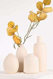 Vases en céramique beiges pour fleurs ensemble de 4 vases décoration. DIAYTAR COTE D'IVOIRE, votre destination incontournable pour des produits discount de qualité. Que vous recherchiez des articles pour la maison, l'électroménager, l'informatique, la mode ou les gadgets, notre boutique en ligne saura répondre à tous vos besoins sans vous ruiner !