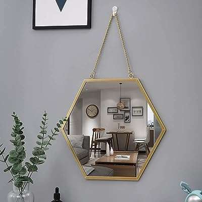 Miroir mural plateo pour salle de bain dortoir élégant miroir décoration d'entrée doré avec chaîne. DIAYTAR COTE D'IVOIRE  est votre complice pour des achats malins. Explorez notre boutique en ligne et dénichez des affaires incroyables sur une gamme variée de produits, allant de l'informatique à la maison en passant par la mode. Optez pour des produits de qualité à prix discount, sans compromis.