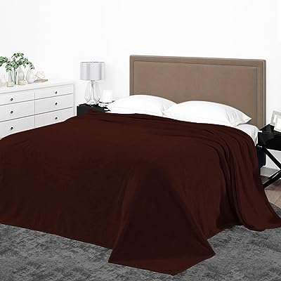 Couverture polaire king size (200" x 220") pour toutes les saisons couverture chaude et moelleuse. Révolutionnez votre façon de magasiner en ligne avec DIAYTAR COTE D'IVOIRE . Notre plateforme propose une multitude de produits discount, allant des appareils ménagers aux accessoires de mode à des prix défiant toute concurrence. Profitez de l'expérience shopping idéale tout en réalisant des économies importantes.