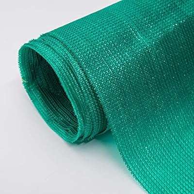 Filet d'ombrage vert foncé serre de jardin polyvalente clôture de pépinière tissu d'ombrage soins des plantes. Ne cherchez plus, DIAYTAR COTE D'IVOIRE  est la boutique en ligne qu'il vous faut pour trouver tout ce dont vous avez besoin à petit prix ! Du petit électroménager aux articles de mode tendance en passant par les dernières technologies, explorez notre vaste catalogue et réalisez de véritables bonnes affaires !