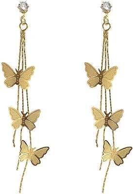 Boucles d'oreilles élégantes en forme de papillon plaqué or avec longue barre en cristal pour femmes. Rejoignez DIAYTAR COTE D'IVOIRE, votre boutique en ligne pour des articles discount de qualité. Des essentiels de la maison aux dernières tendances en matière de mode et de gadgets high-tech, nous proposons une sélection variée à des prix compétitifs. Faites des bonnes affaires dès maintenant et profitez d'un shopping en ligne facile et pratique.