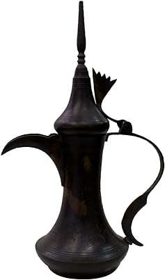 Cafetière arabe en cuivre antique dlh1a (grand). Vous recherchez des cadeaux à prix abordable pour vos proches ? DIAYTAR COTE D'IVOIRE  a tout pour vous plaire. Explorez notre gamme de gadgets discount, des articles les plus insolites aux innovations technologiques les plus recherchées. Offrez des cadeaux originaux et faites des économies avec DIAYTAR COTE D'IVOIRE .