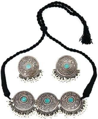 Bijoux en métal oxydé noir bijoux en argent allemand collier et boucles d'oreilles ensemble de pierres. Ne manquez pas l'opportunité de faire de bonnes affaires sur DIAYTAR COTE D'IVOIRE . Notre boutique en ligne propose une large gamme de produits discount, allant des articles ménagers essentiels aux dernières tendances en matière d'électronique et de mode. Profitez de nos prix imbattables et économisez dès maintenant sur tous vos achats !