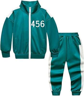 Combinaison de sport pour enfants composée d'un sweat shirt et pantalon pour garçons. Faites des économies sans sacrifier la qualité avec DIAYTAR COTE D'IVOIRE . Notre boutique en ligne propose une immense variété de produits discount, allant des appareils électroménagers aux vêtements tendance et aux gadgets les plus populaires. Trouvez tout ce dont vous avez besoin à des prix incroyables !