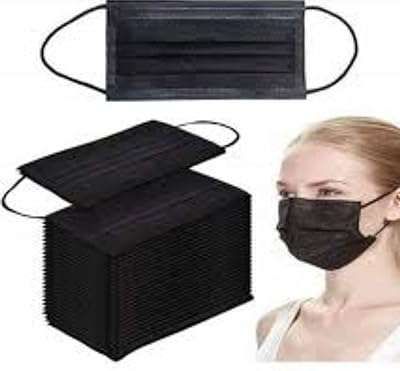 Pack de 50 masques médicaux 3 couches avec boucles d'oreilles respirants et offrant une protection. DIAYTAR COTE D'IVOIRE  vous ouvre les portes d'un univers de bonnes affaires. Découvrez notre large gamme de produits discount, allant des indispensables de la maison aux dernières tendances mode, en passant par les gadgets innovants. Profitez d'offres exceptionnelles et de prix imbattables pour des achats malins et éclairés.
