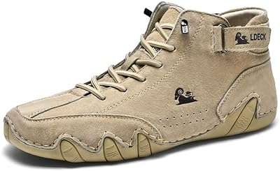 Chaussures pour hommes baskets décontractées grande taille chaussures en coton bottes. DIAYTAR COTE D'IVOIRE, la boutique en ligne par excellence pour tous les amateurs de gadgets insolites et ludiques. Découvrez notre large sélection de produits à petit prix, parfaits pour surprendre et amuser votre entourage. De l'électronique à l'originalité débordante, laissez-vous tenter par nos gadgets innovants et créez la surprise en toutes occasions !