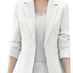 Veste blazer légère à manches longues pour femme boutonnée sur le devant. DIAYTAR COTE D'IVOIRE, le paradis du shopping en ligne à prix discount ! Naviguez à travers notre large gamme de produits discount soigneusement sélectionnés pour votre maison, votre cuisine, votre dressing et bien plus encore. Faites de bonnes affaires et offrez-vous les dernières tendances à petits prix, tout en restant à l'affût des nouveautés.