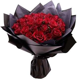 Bouquet de dubaï de 31 roses rouges provenant d'une livraison de fleurs fraîches. Faites des économies en un clic avec DIAYTAR COTE D'IVOIRE  - votre guichet unique pour tous vos besoins en produits discount. Explorez notre sélection diversifiée, allant de l'informatique à l'électroménager, et obtenez les articles dont vous avez besoin sans vous ruiner.