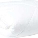 Couette antidérapante en coton regency club blanc king size 240x260cm. Faites des économies sans compromis sur la qualité avec DIAYTAR COTE D'IVOIRE . Notre boutique en ligne propose une variété de produits discount de la maison à l'électroménager, en passant par l'informatique et les accessoires de mode. Soyez à l'affût des offres spéciales et des remises exceptionnelles pour réaliser de bonnes affaires !