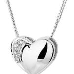 Bijoux collier femme diamant 002 carat avec pendentif coeur avec chaîne 4 diamants en or. Rejoignez DIAYTAR COTE D'IVOIRE, votre boutique en ligne pour des articles discount de qualité. Des essentiels de la maison aux dernières tendances en matière de mode et de gadgets high-tech, nous proposons une sélection variée à des prix compétitifs. Faites des bonnes affaires dès maintenant et profitez d'un shopping en ligne facile et pratique.