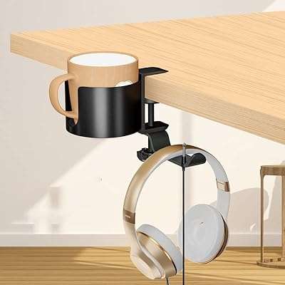 Porte gobelet de bureau avec porte casque pour ou table au bureau porte gobelet. DIAYTAR COTE D'IVOIRE, la boutique en ligne par excellence pour tous les amateurs de gadgets insolites et ludiques. Découvrez notre large sélection de produits à petit prix, parfaits pour surprendre et amuser votre entourage. De l'électronique à l'originalité débordante, laissez-vous tenter par nos gadgets innovants et créez la surprise en toutes occasions !