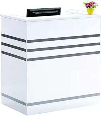 Petit bureau de réception caissier design simple adapté à la pâtisserie. À la recherche de bonnes affaires ? DIAYTAR COTE D'IVOIRE  est là pour vous ! Explorez notre boutique en ligne regorgeant d'articles à prix cassés, couvrant tous les domaines, de la maison à l'électroménager, en passant par l'informatique, la mode et les gadgets. Achetez malin, économisez gros et découvrez une toute nouvelle façon de faire des emplettes en ligne.