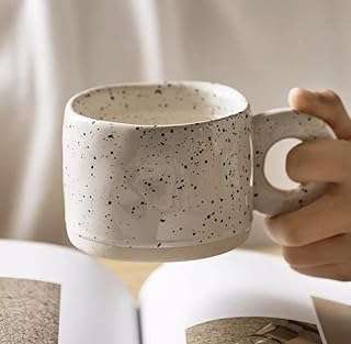 Tasse à café en céramique peinte la main avec poignée en boucle pour boissons au thé. À la recherche de bonnes affaires ? DIAYTAR COTE D'IVOIRE  est là pour vous ! Explorez notre boutique en ligne regorgeant d'articles à prix cassés, couvrant tous les domaines, de la maison à l'électroménager, en passant par l'informatique, la mode et les gadgets. Achetez malin, économisez gros et découvrez une toute nouvelle façon de faire des emplettes en ligne.