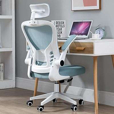 Chaise de bureau ergonomique à dossier haut d'ordinateur en maille respirante avec roulettes et accoudoirs. DIAYTAR COTE D'IVOIRE  est le paradis des bonnes affaires ! Trouvez tout ce dont vous avez besoin pour votre maison, de l'informatique à l'électroménager, à des prix défiant toute concurrence. Ne manquez pas nos offres incroyables et profitez de la livraison rapide pour recevoir vos achats directement chez vous.