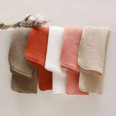 Tissus à rots pour bébé en mousseline 100 % coton grands. Faites des économies intelligentes avec DIAYTAR COTE D'IVOIRE  - la boutique en ligne qui réunit tous vos besoins essentiels à des prix imbattables. Explorez notre vaste gamme de produits de la maison, de l'électroménager à l'informatique en passant par la mode et les gadgets, et découvrez comment prendre soin de votre budget sans faire de compromis sur la qualité.